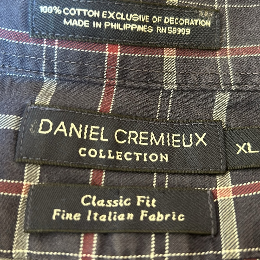 2 Daniel Cremieux shirts - Picture 3 of 5